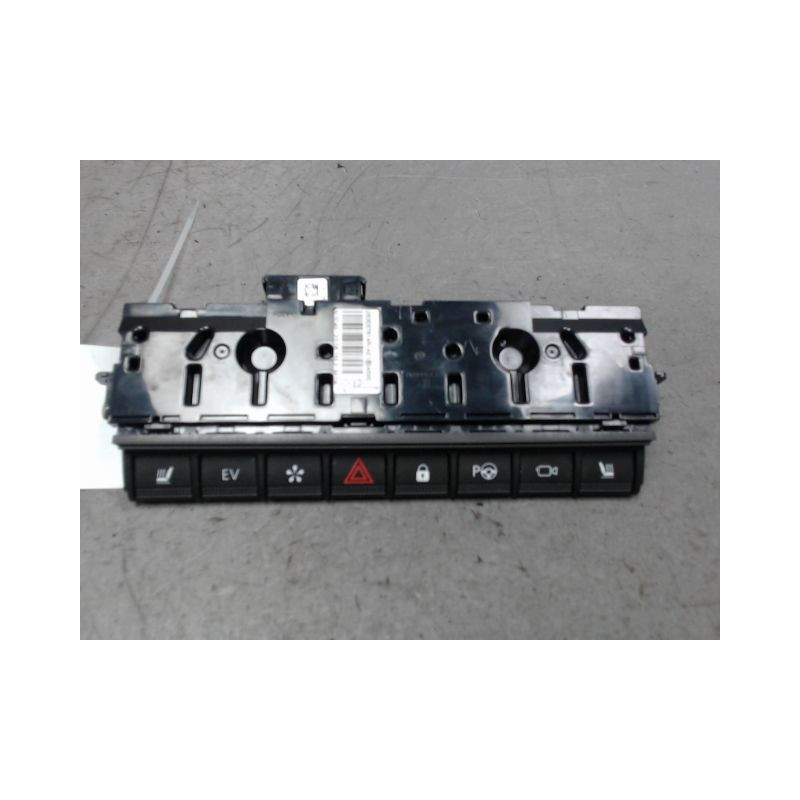 BOUTON DE WARNING RENAULT ARKANA