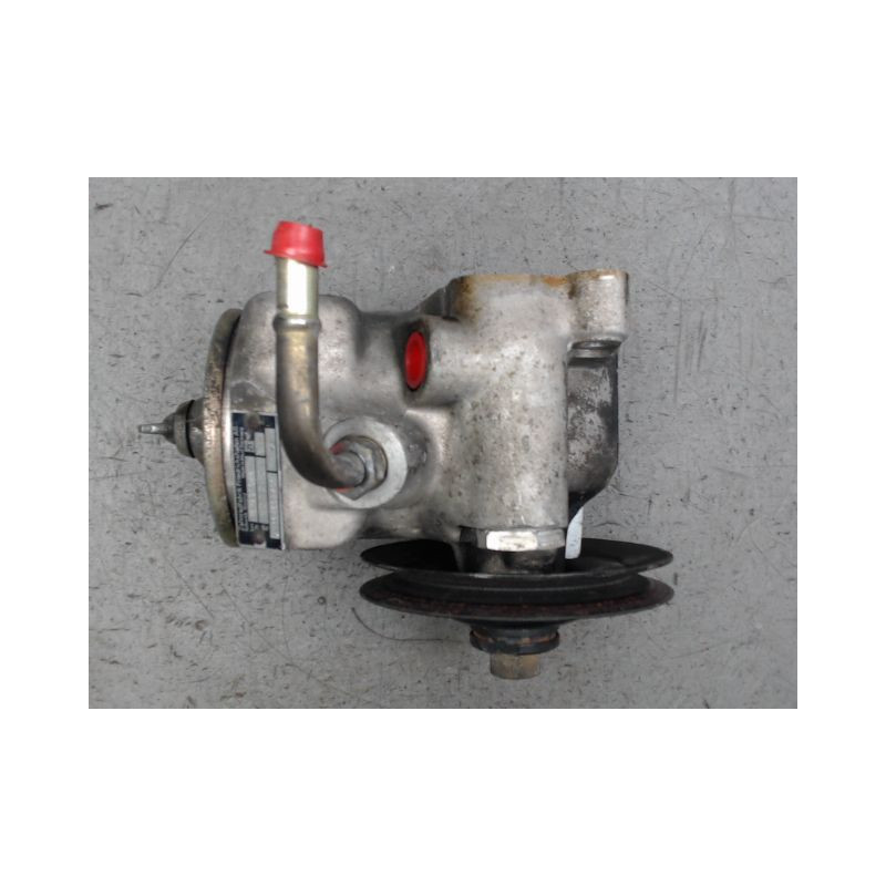 POMPE DIRECTION ASSISTEE MERCEDES 200