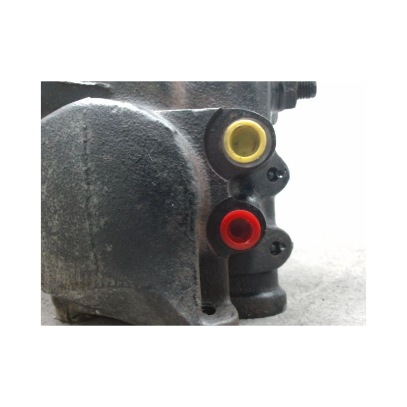 BOITIER DE DIRECTION MERCEDES 200