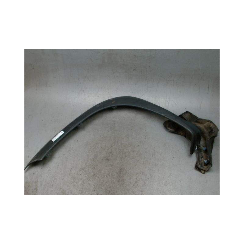 ELARGISSEUR AILE AVANT GAUCHE DACIA DUSTER 2010-