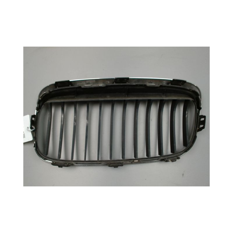 GRILLE CALANDRE DROIT B.M.W. SERIE 2