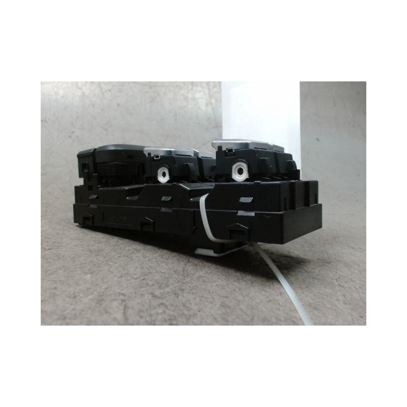 COMMANDE LEVE-GLACE PORTE AVG KIA SPORTAGE