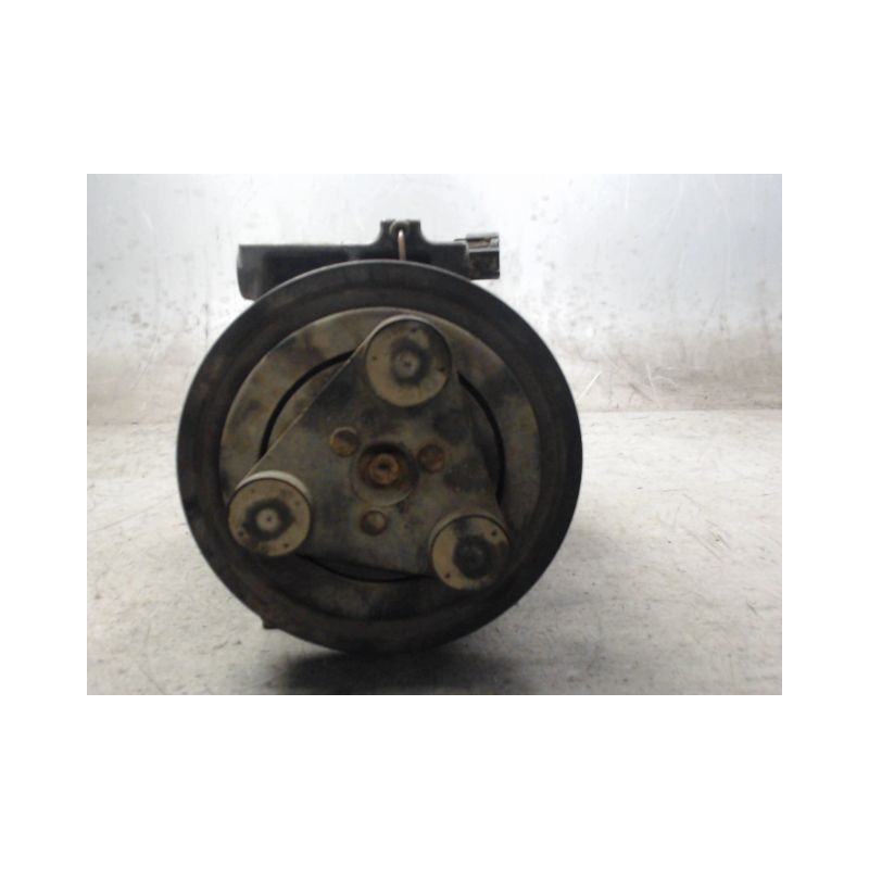 COMPRESSEUR AIR CONDITIONNE NISSAN NAVARA DOUBLE CABINE
