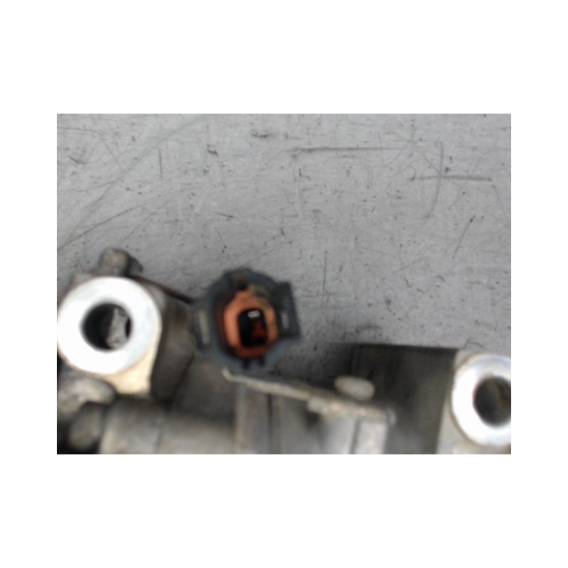 COMPRESSEUR AIR CONDITIONNE NISSAN NAVARA DOUBLE CABINE