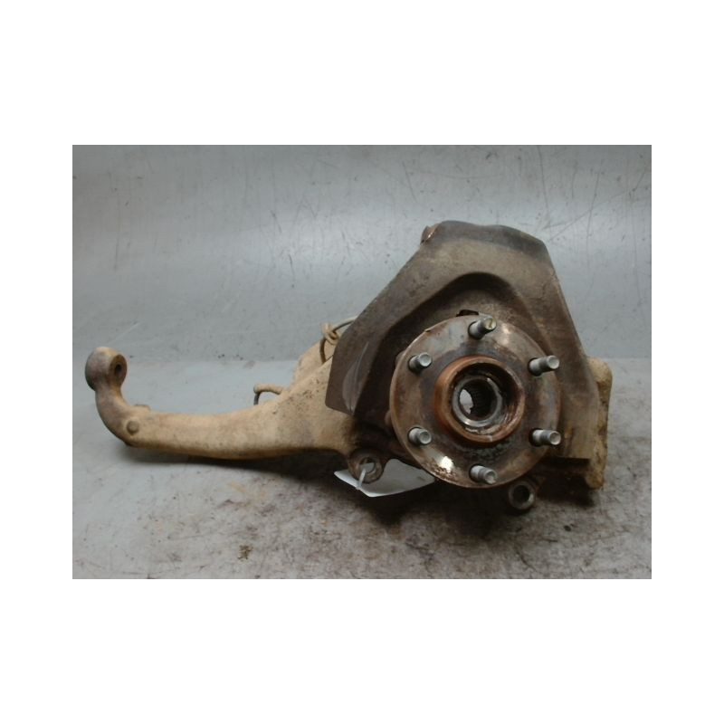 PIVOT AVANT DROIT NISSAN NAVARA DOUBLE CABINE