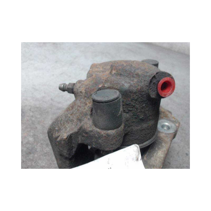 ETRIER DE FREIN AVANT GAUCHE SAAB 9000 91-98