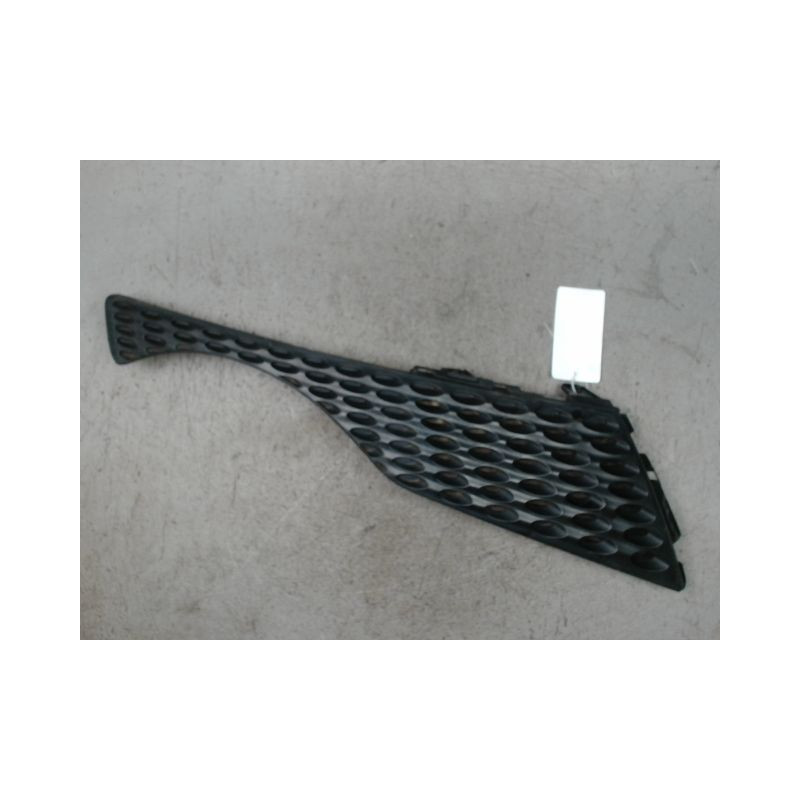 GRILLE CALANDRE DROIT NISSAN JUKE