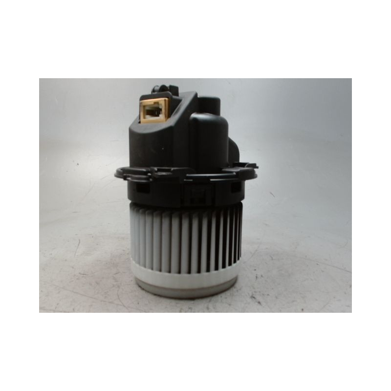 MOTEUR VENTILATEUR CHAUFFAGE DACIA LODGY