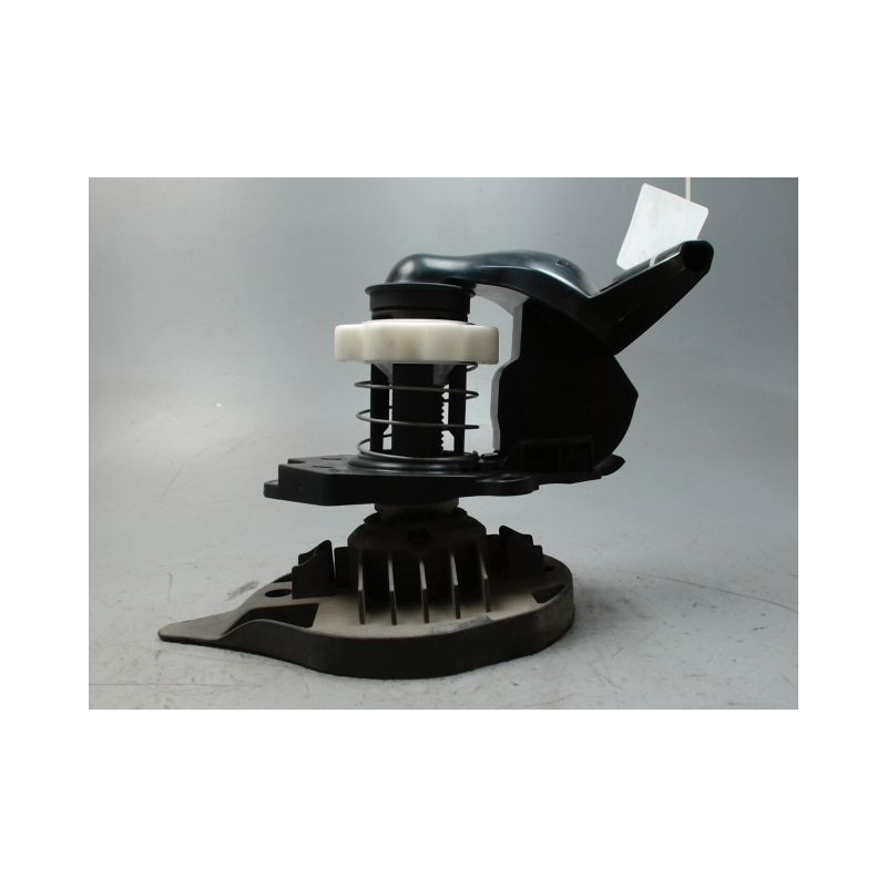 TREUIL DE ROUE DE SECOURS RENAULT CLIO III 2009-