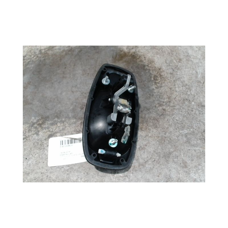 POIGNEE EXTERIEURE PORTE COULISSANTE DROIT FIAT DOBLO CARGO 2006-