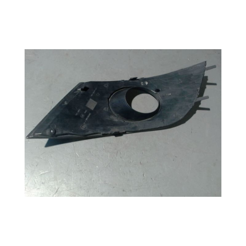 OBTURATEUR PHARE ADDITIONNEL PARE-CHOC AVD SEAT ALTEA