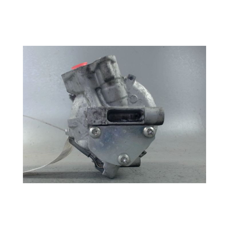 COMPRESSEUR AIR CONDITIONNE RENAULT CLIO IV