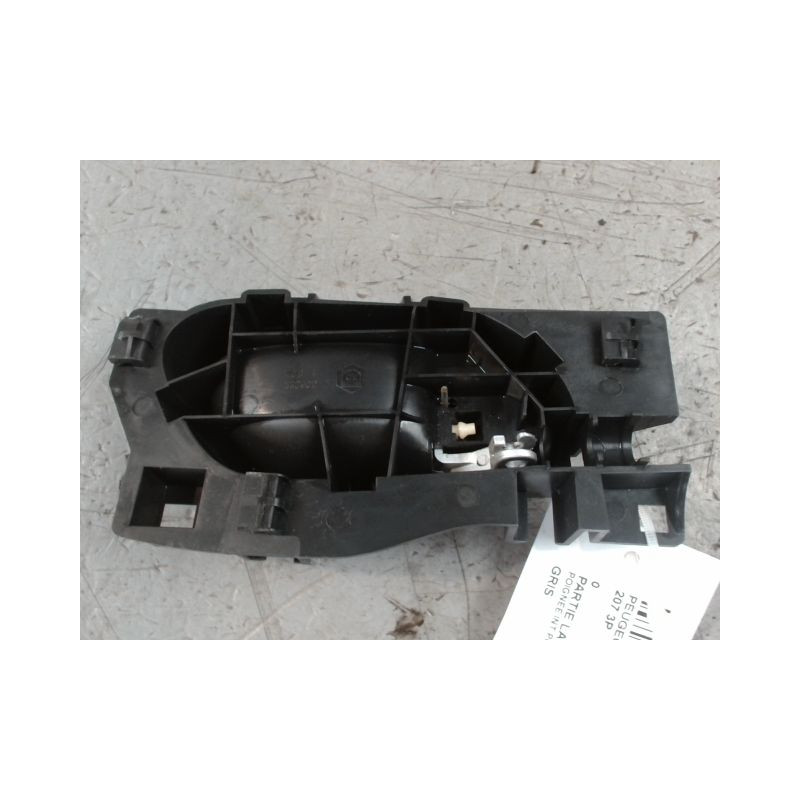 POIGNEE INTERIEURE PORTE AVANT GAUCHE PEUGEOT 207 3P