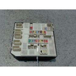 PLATINE FUSIBLE AV