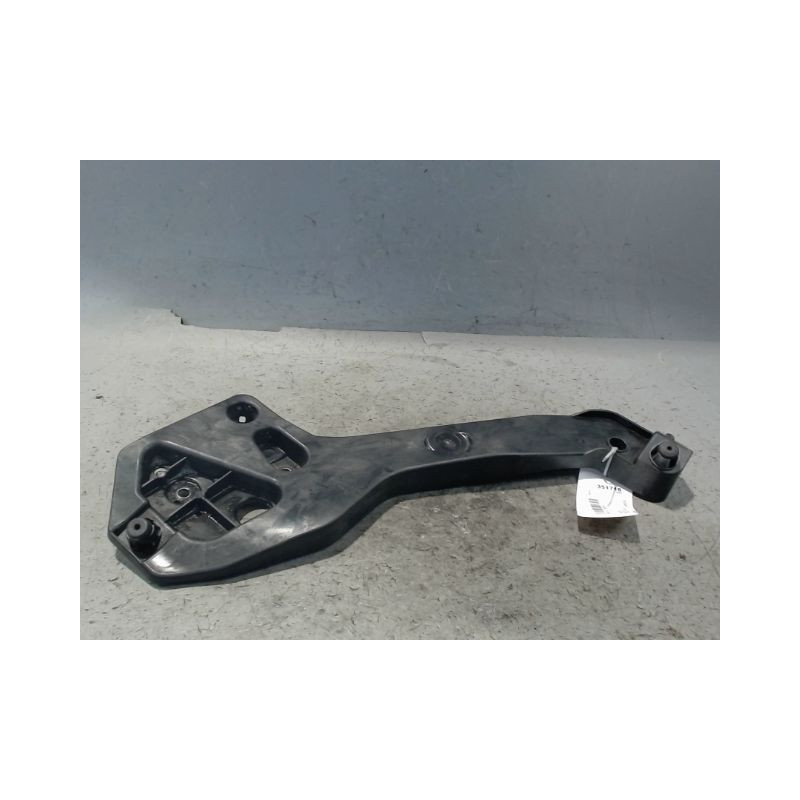 TOLE PORTE PHARE GAUCHE RENAULT TRAFIC