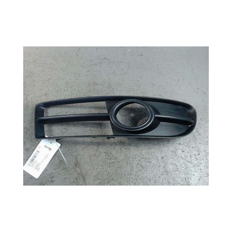 OBTURATEUR PHARE ADDITIONNEL PARE-CHOC AVD AUDI A4 2004-