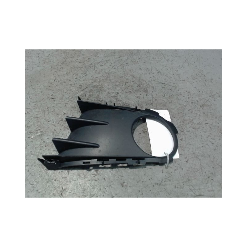 OBTURATEUR PHARE ADDITIONNEL PARE-CHOC AVG RENAULT MODUS 2004-2007