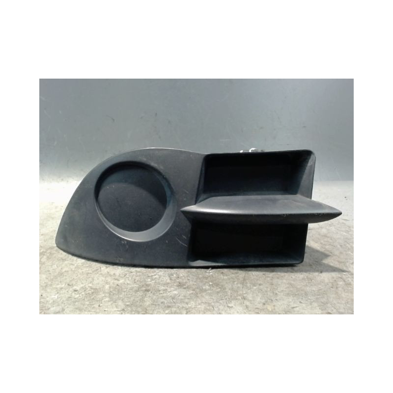 OBTURATEUR PHARE ADDITIONNEL PARE-CHOC AVG RENAULT CLIO II CAMPUS 06-