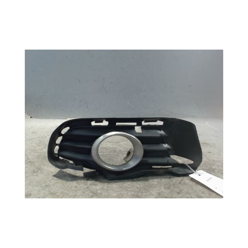 OBTURATEUR PHARE ADDITIONNEL PARE-CHOC AVD MERCEDES CLASSE C 2007-