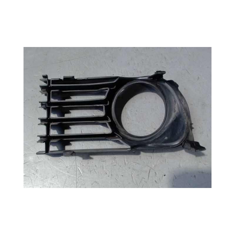 OBTURATEUR PHARE ADDITIONNEL PARE-CHOC AVD TOYOTA PRIUS 2004-