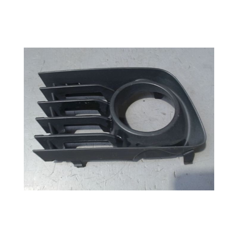 OBTURATEUR PHARE ADDITIONNEL PARE-CHOC AVG TOYOTA PRIUS 2004-