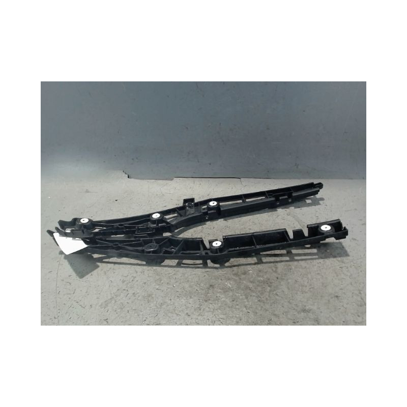 SUPPORT CENTRAL PARE-CHOC ARRIERE  OPEL INSIGNIA