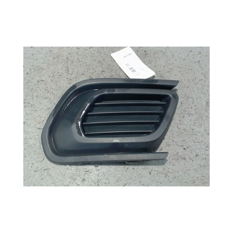 OBTURATEUR PHARE ADDITIONNEL PARE-CHOC AVD DACIA LOGAN MCV 2007-