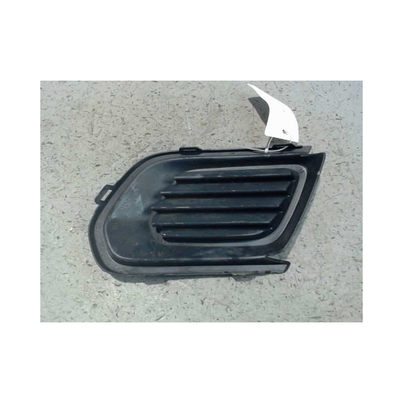 OBTURATEUR PHARE ADDITIONNEL PARE-CHOC AVG DACIA LOGAN MCV 2007-