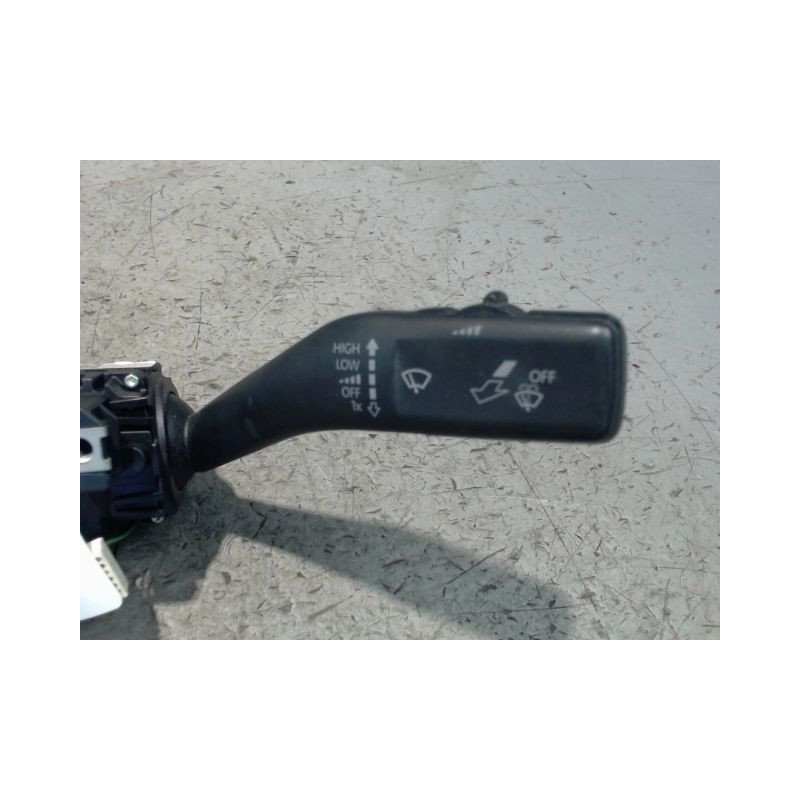 BLOC COMMODOS VOLKSWAGEN CADDY VAN 2004-