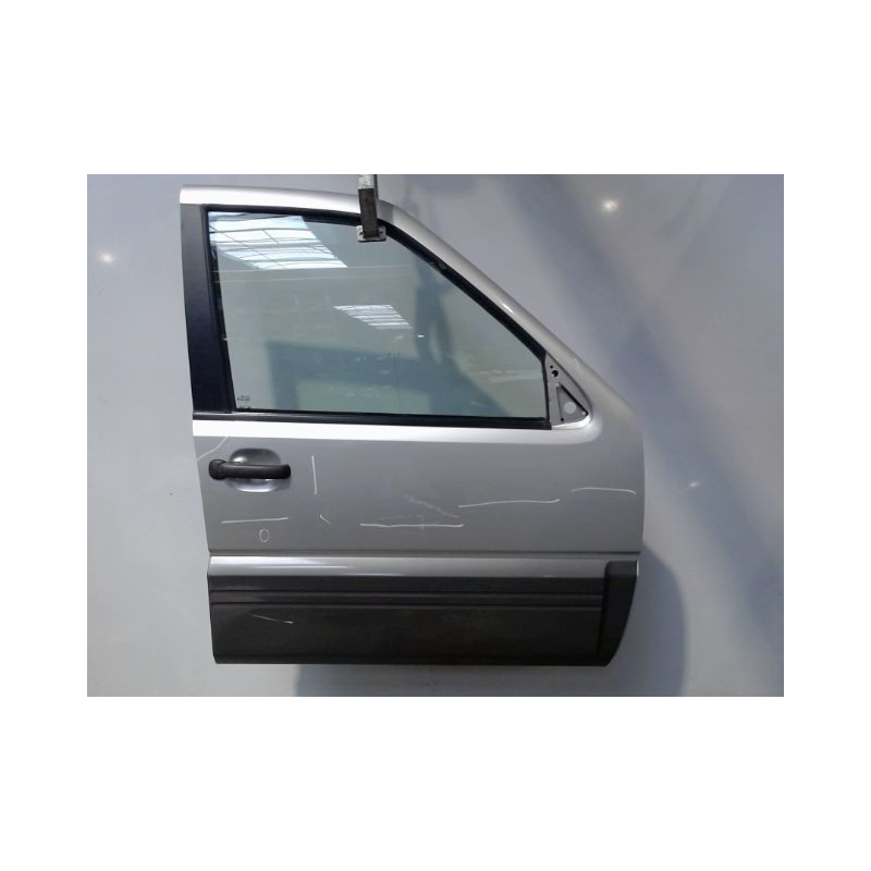PORTE AVANT DROIT NISSAN TERRANO 2002-