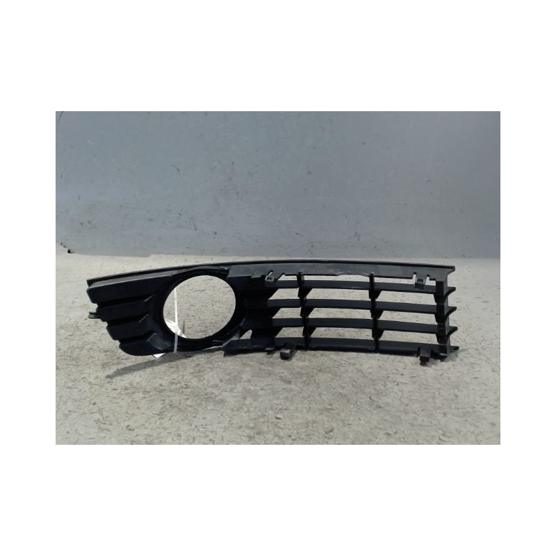 OBTURATEUR PHARE ADDITIONNEL PARE-CHOC AVG AUDI A4 AVANT 01-04