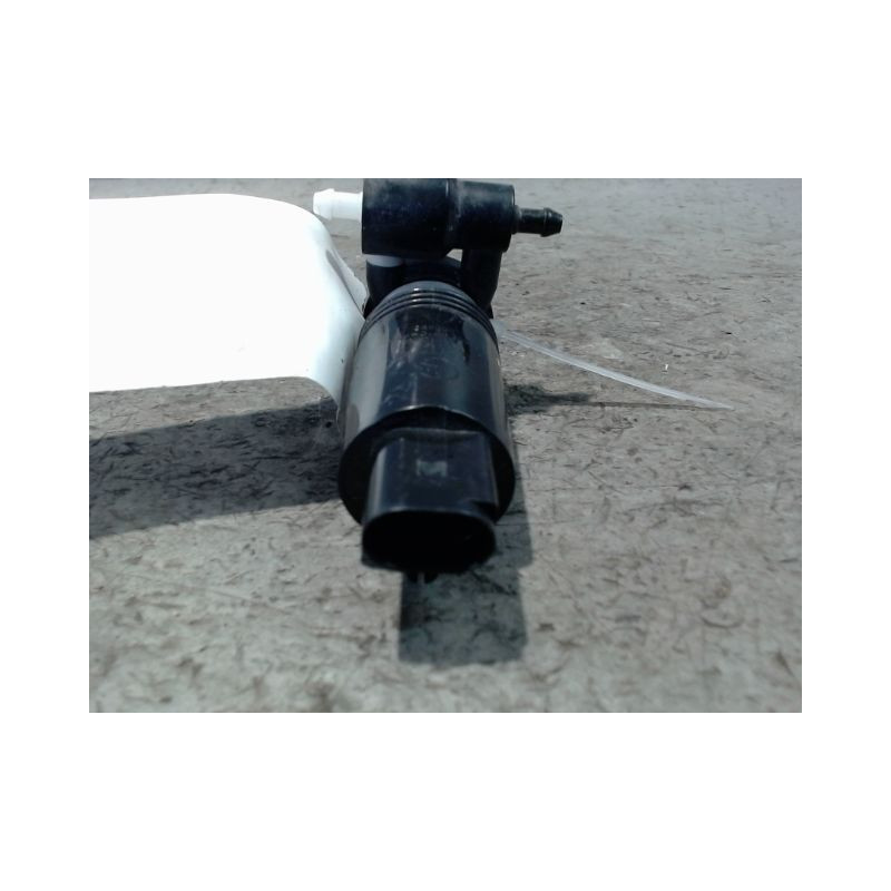 POMPE LAVE-GLACE AVANT MERCEDES GLB