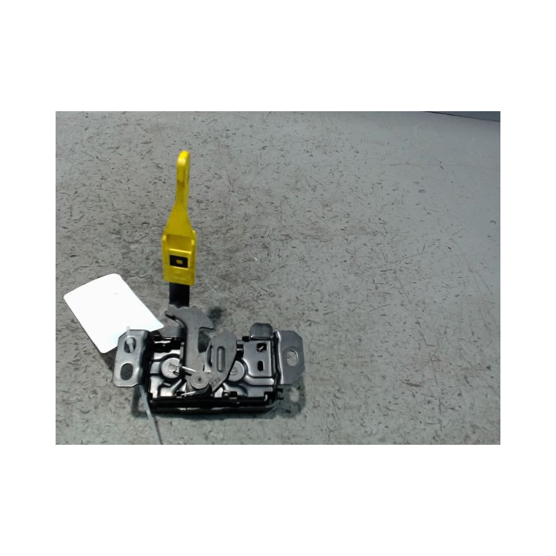 SERRURE CAPOT MERCEDES GLB