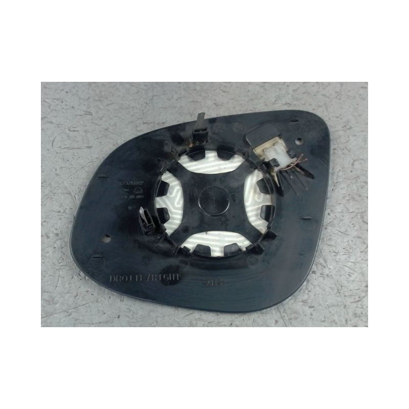GLACE RETROVISEUR EXT D MERCEDES CITAN
