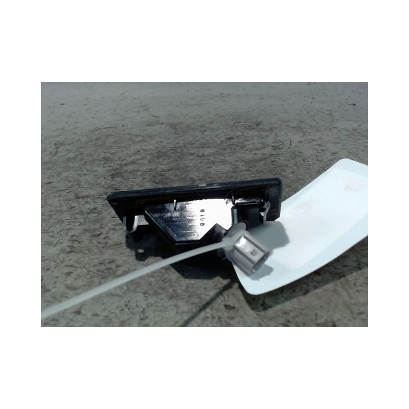 ECLAIREUR PLAQUE DE POLICE DROIT MITSUBISHI ASX