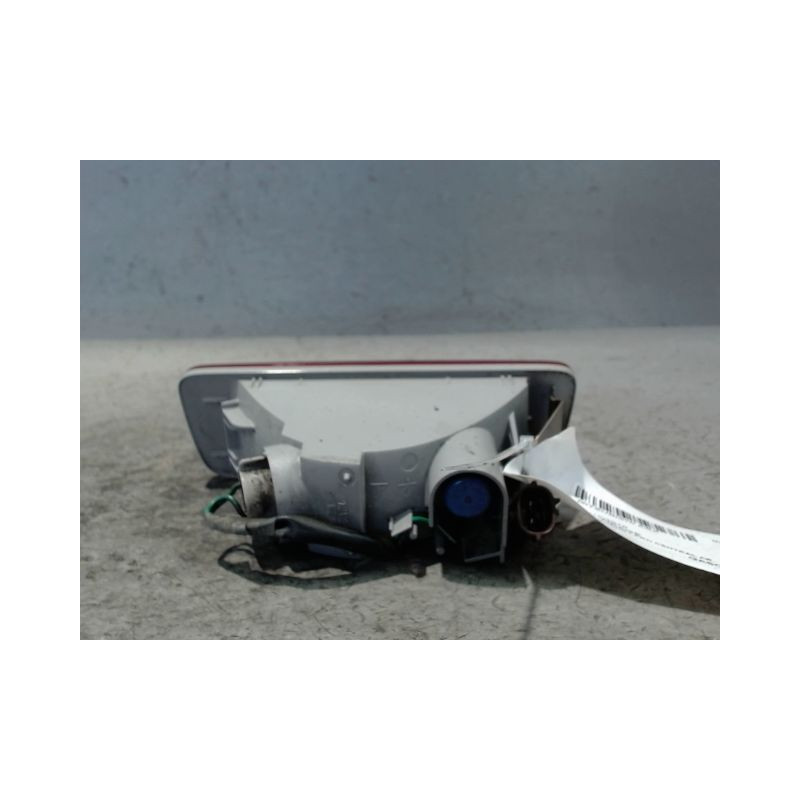 FEU BROUILLARD CENTRAL ARRIERE MITSUBISHI ASX