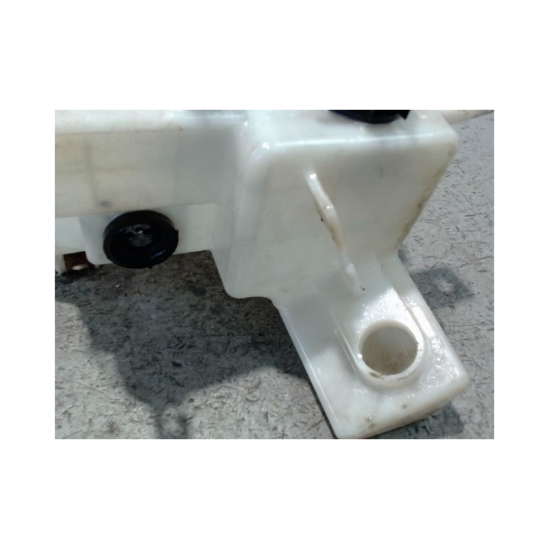 RESERVOIR LAVE-GLACE AVANT MAZDA MAZDA 6 BREAK 2005-