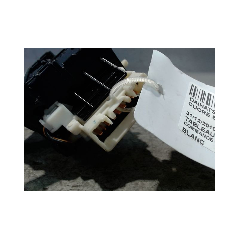 COMMANDE CLIGNOTANT DAIHATSU CUORE 03-