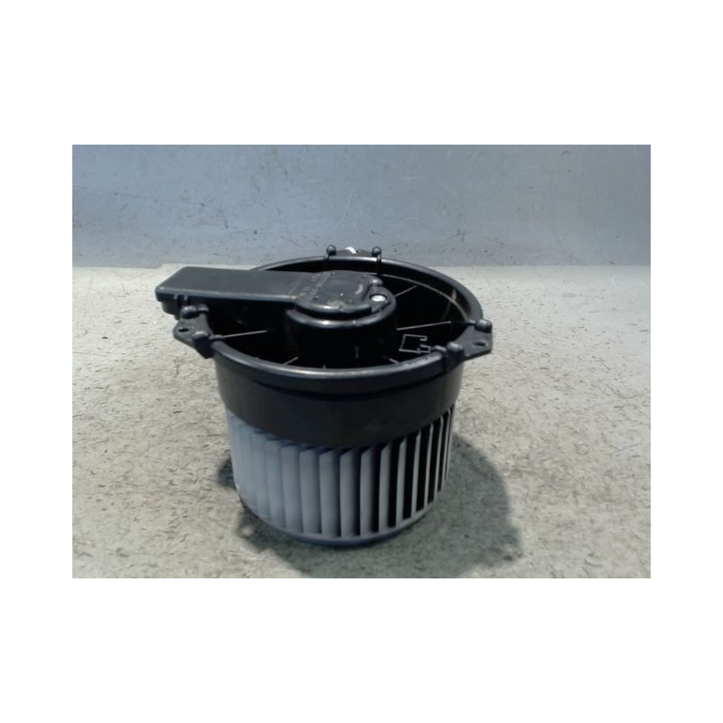 MOTEUR VENTILATEUR CHAUFFAGE DAIHATSU CUORE 03-