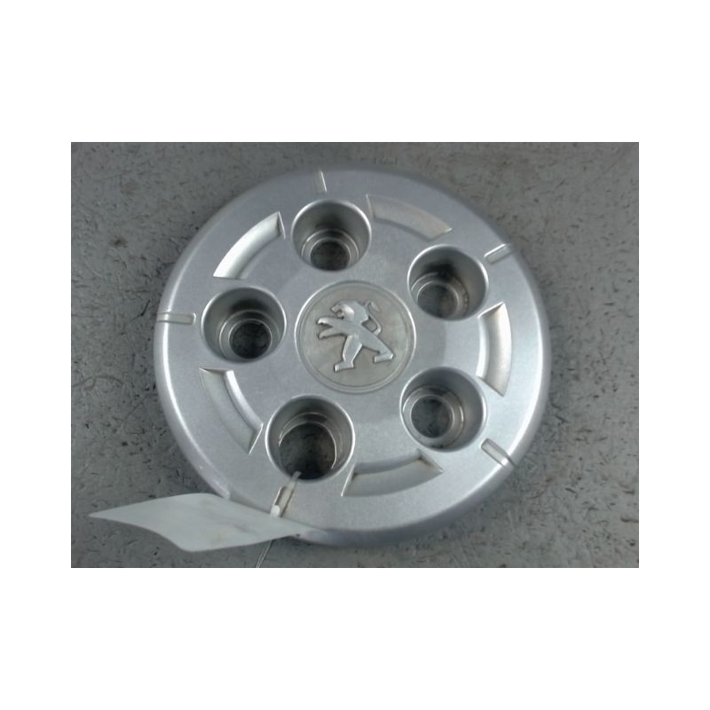 ENJOLIVEUR DE ROUE PEUGEOT BOXER