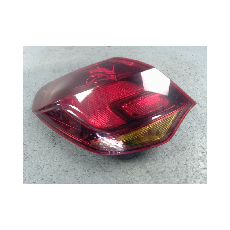 FEU ARRIERE GAUCHE  OPEL ASTRA 2004-