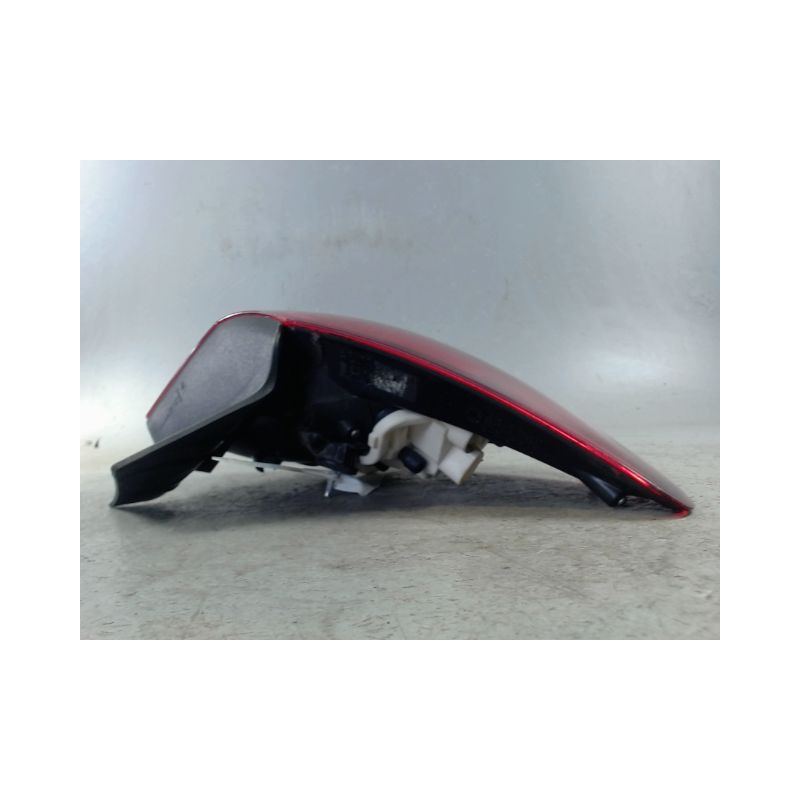 FEU ARRIERE GAUCHE  OPEL ASTRA 2004-