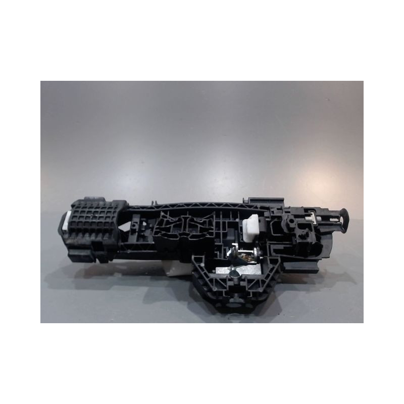 POIGNEE EXTERIEURE PORTE AVANT DROIT MERCEDES CLA