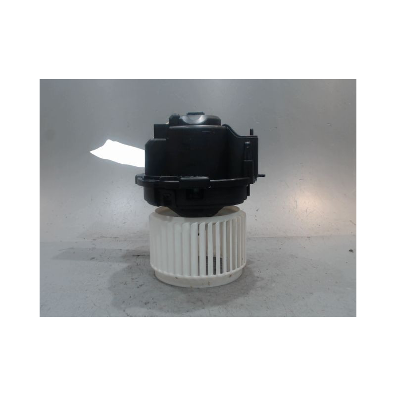 MOTEUR VENTILATEUR CHAUFFAGE DACIA SANDERO