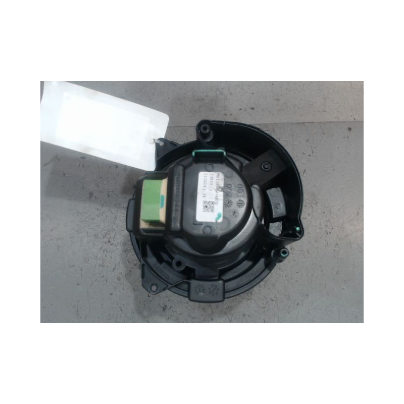 MOTEUR VENTILATEUR CHAUFFAGE DACIA SANDERO
