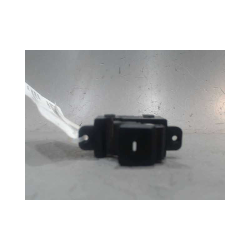 COMMANDE LEVE-GLACE PORTE ARG HYUNDAI I20