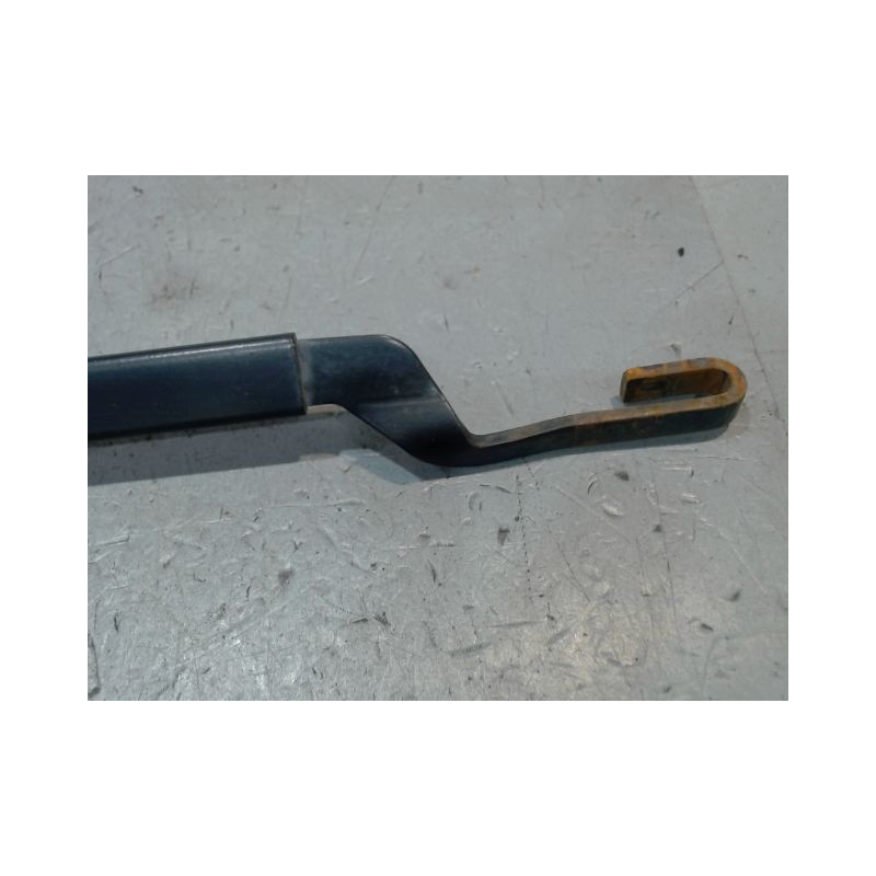 BRAS ESSUIE-GLACE AVANT GAUCHE TOYOTA PRIUS
