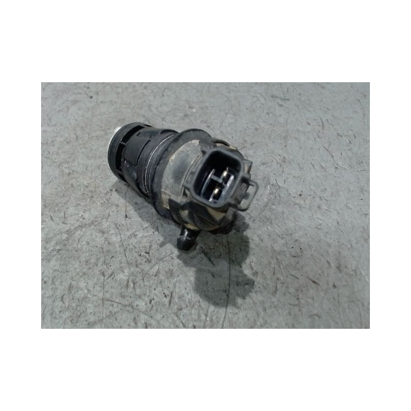 POMPE LAVE-GLACE ARRIERE TOYOTA PRIUS