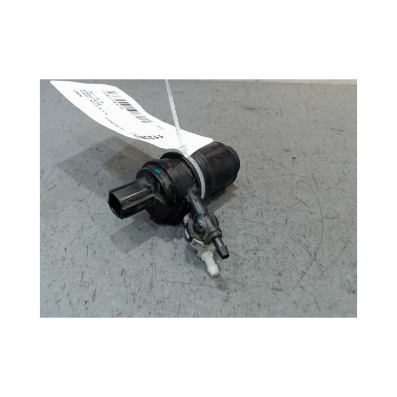 POMPE LAVE-GLACE AVANT FORD FIESTA