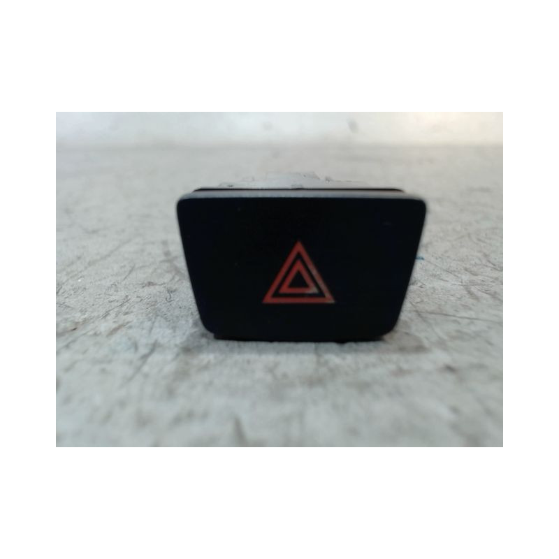 BOUTON DE WARNING FORD FIESTA